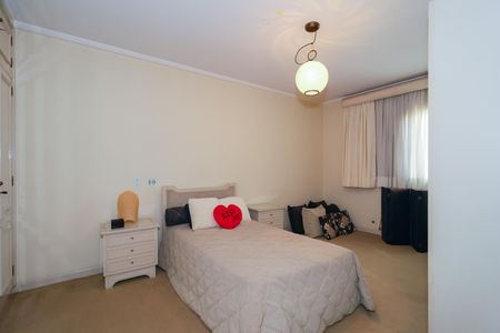 Apartamento à venda com 945m², 4 quartos e 4 vagas Apartamento à venda com 945m², 4 quartos e 4 vagasSuíte 3