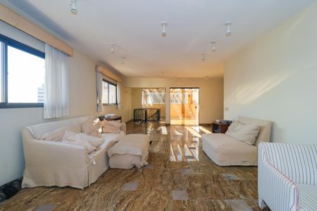 Apartamento à venda com 945m², 4 quartos e 4 vagas Apartamento à venda com 945m², 4 quartos e 4 vagasCobertura