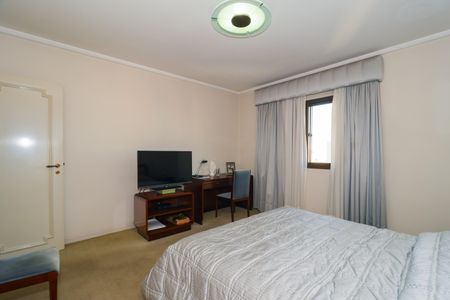 Apartamento à venda com 945m², 4 quartos e 4 vagas Apartamento à venda com 945m², 4 quartos e 4 vagasSuíte 1