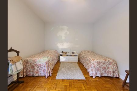 Casa à venda com 149m², 2 quartos e 2 vagas