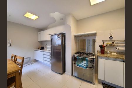 Casa à venda com 149m², 2 quartos e 2 vagas