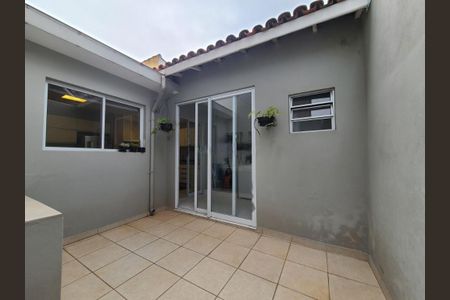 Casa à venda com 149m², 2 quartos e 2 vagas