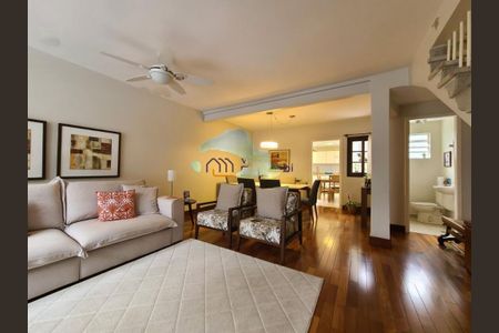 Casa à venda com 149m², 2 quartos e 2 vagas