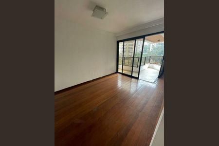 Apartamento para alugar com 242m², 4 quartos e 4 vagas