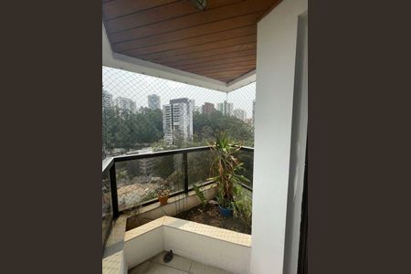 Apartamento para alugar com 242m², 4 quartos e 4 vagas