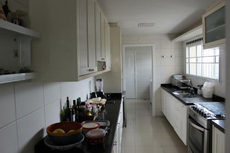 Apartamento à venda com 200m², 3 quartos e 3 vagas