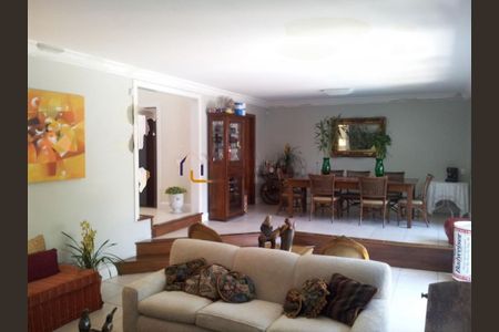 Casa à venda com 4 quartos, 351m² em Jardim Lar Sao Paulo, São Paulo