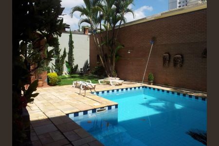 Casa à venda com 4 quartos, 351m² em Jardim Lar Sao Paulo, São Paulo