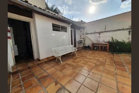 Casa à venda com 320m², 4 quartos e 6 vagas