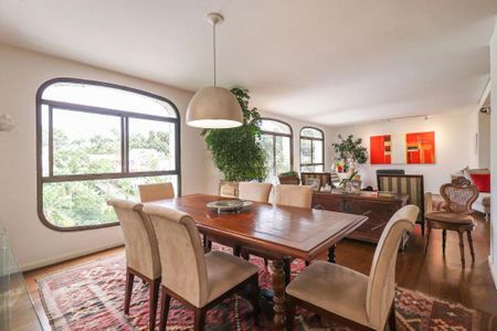 Apartamento à venda com 232m², 4 quartos e 3 vagas