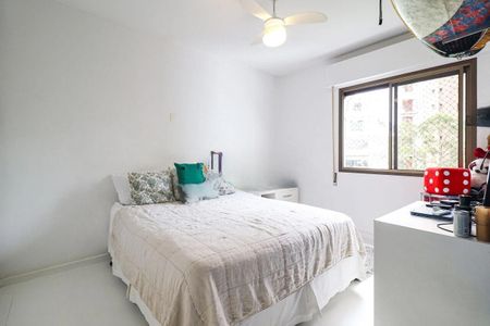 Apartamento à venda com 232m², 4 quartos e 3 vagas