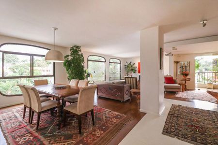 Apartamento à venda com 232m², 4 quartos e 3 vagas