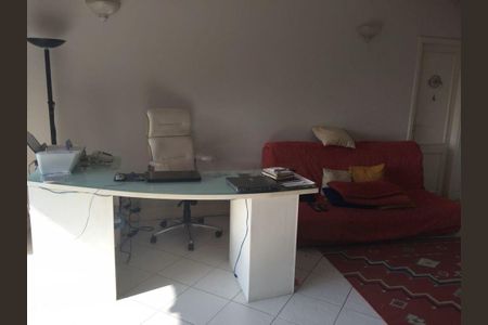 Casa à venda com 700m², 4 quartos e 2 vagas