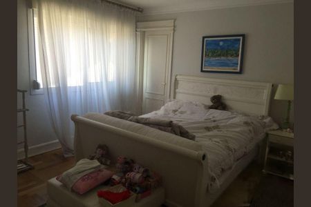 Casa à venda com 700m², 4 quartos e 2 vagas