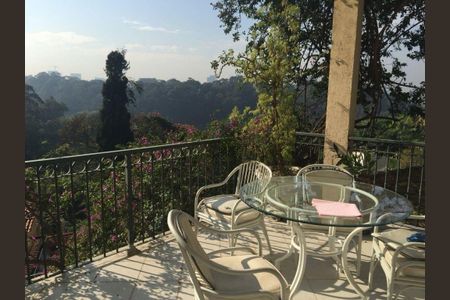 Casa à venda com 700m², 4 quartos e 2 vagas