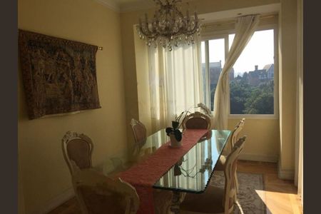 Casa à venda com 700m², 4 quartos e 2 vagas