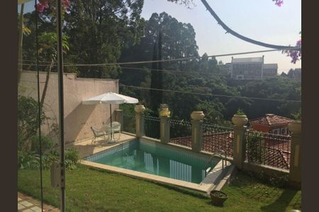 Casa à venda com 700m², 4 quartos e 2 vagas