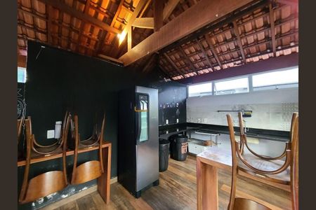 Apartamento à venda com 101m², 2 quartos e 2 vagas
