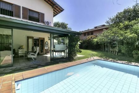 Casa à venda com 380m², 4 quartos e 3 vagas