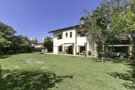 Casa à venda com 380m², 4 quartos e 3 vagas