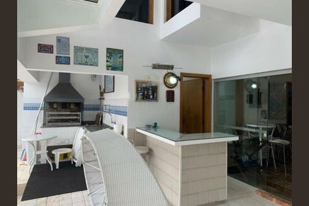 Casa à venda com 594m², 5 quartos e 6 vagas