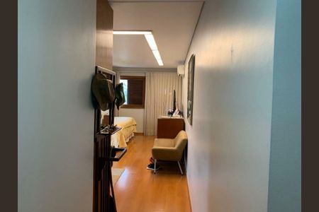Casa à venda com 594m², 5 quartos e 6 vagas