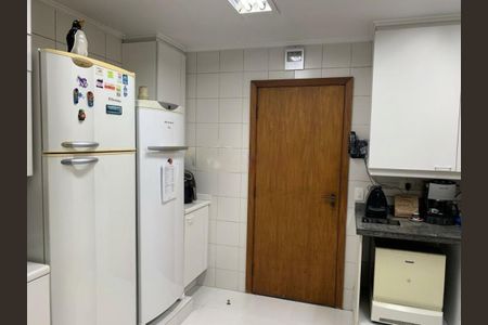 Casa à venda com 594m², 5 quartos e 6 vagas