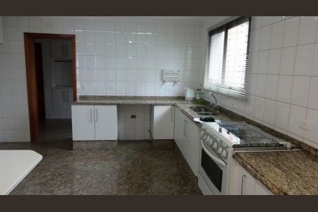 Apartamento à venda com 251m², 4 quartos e 3 vagas