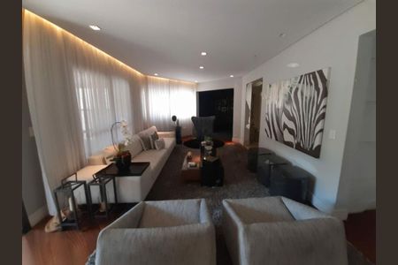 Apartamento à venda com 235m², 2 quartos e 3 vagas