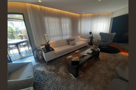 Apartamento à venda com 235m², 2 quartos e 3 vagas