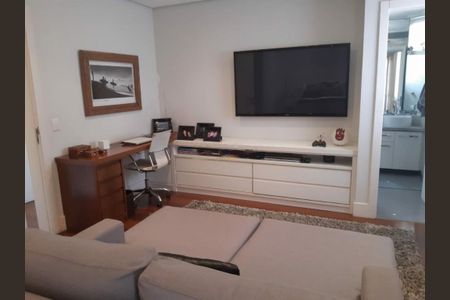 Apartamento à venda com 235m², 2 quartos e 3 vagas