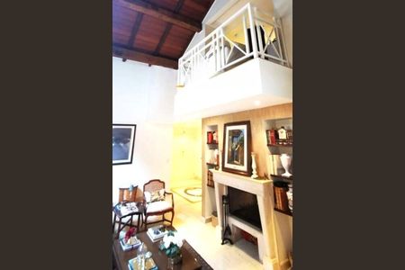 Casa à venda com 363m², 4 quartos e 6 vagas