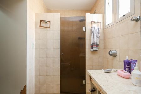 Casa à venda com 223m², 5 quartos e 4 vagas Casa à venda com 223m², 5 quartos e 4 vagasBanheiro da Suíte