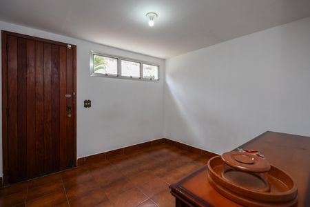 Casa à venda com 223m², 5 quartos e 4 vagas Casa à venda com 223m², 5 quartos e 4 vagasCopa
