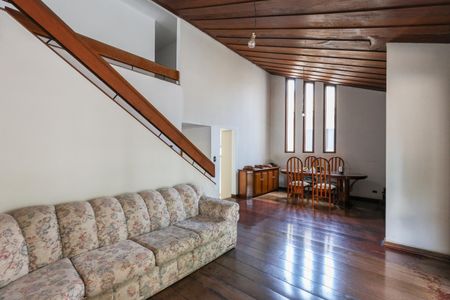 Sala de casa à venda com 5 quartos, 223m² em Vila Sonia, São Paulo