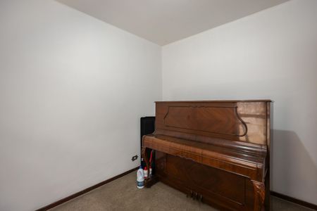 Casa à venda com 223m², 5 quartos e 4 vagas Casa à venda com 223m², 5 quartos e 4 vagasQuarto 3