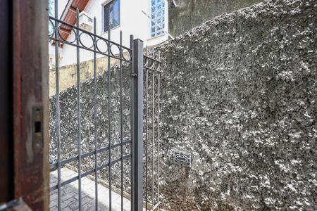 Casa à venda com 223m², 5 quartos e 4 vagas Casa à venda com 223m², 5 quartos e 4 vagasVista do Quarto 4