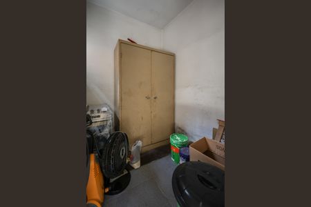 Casa à venda com 223m², 5 quartos e 4 vagas Casa à venda com 223m², 5 quartos e 4 vagasÁrea de Serviço