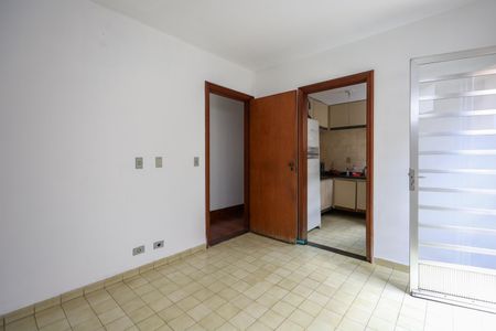 Casa à venda com 223m², 5 quartos e 4 vagas Casa à venda com 223m², 5 quartos e 4 vagasCopa