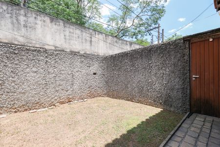 Casa à venda com 223m², 5 quartos e 4 vagas Casa à venda com 223m², 5 quartos e 4 vagasÁrea de Serviço