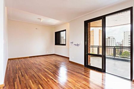 Apartamento à venda com 210m², 3 quartos e 3 vagas