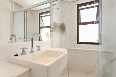 Apartamento à venda com 210m², 3 quartos e 3 vagas