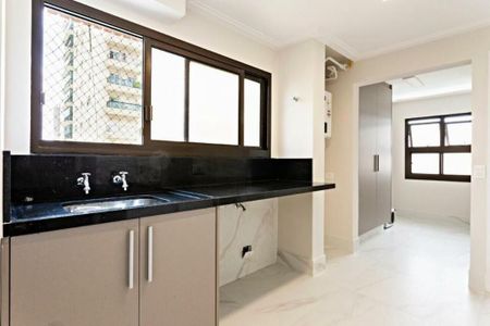 Apartamento à venda com 210m², 3 quartos e 3 vagas