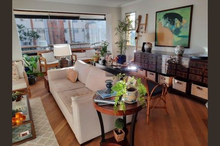 Apartamento à venda com 155m², 4 quartos e 3 vagas