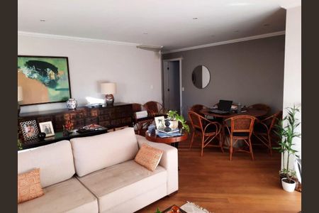 Apartamento à venda com 155m², 4 quartos e 3 vagas