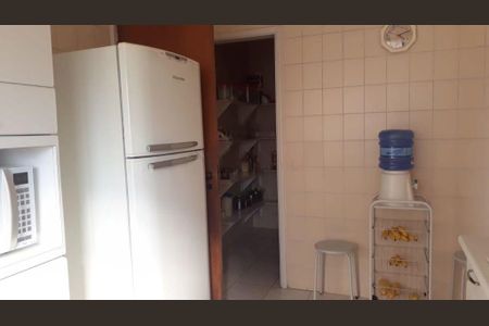 Apartamento à venda com 210m², 3 quartos e 3 vagas