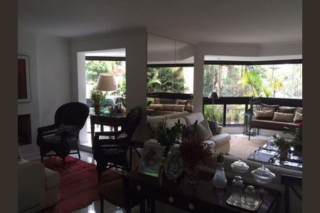 Apartamento à venda com 227m², 3 quartos e 3 vagas