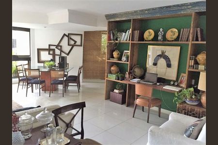 Apartamento à venda com 227m², 3 quartos e 3 vagas