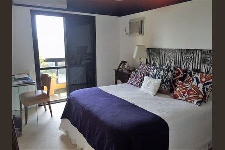 Apartamento à venda com 227m², 3 quartos e 3 vagas