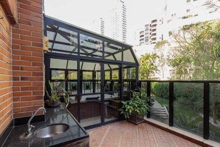 Apartamento à venda com 368m², 4 quartos e 4 vagasVaranda